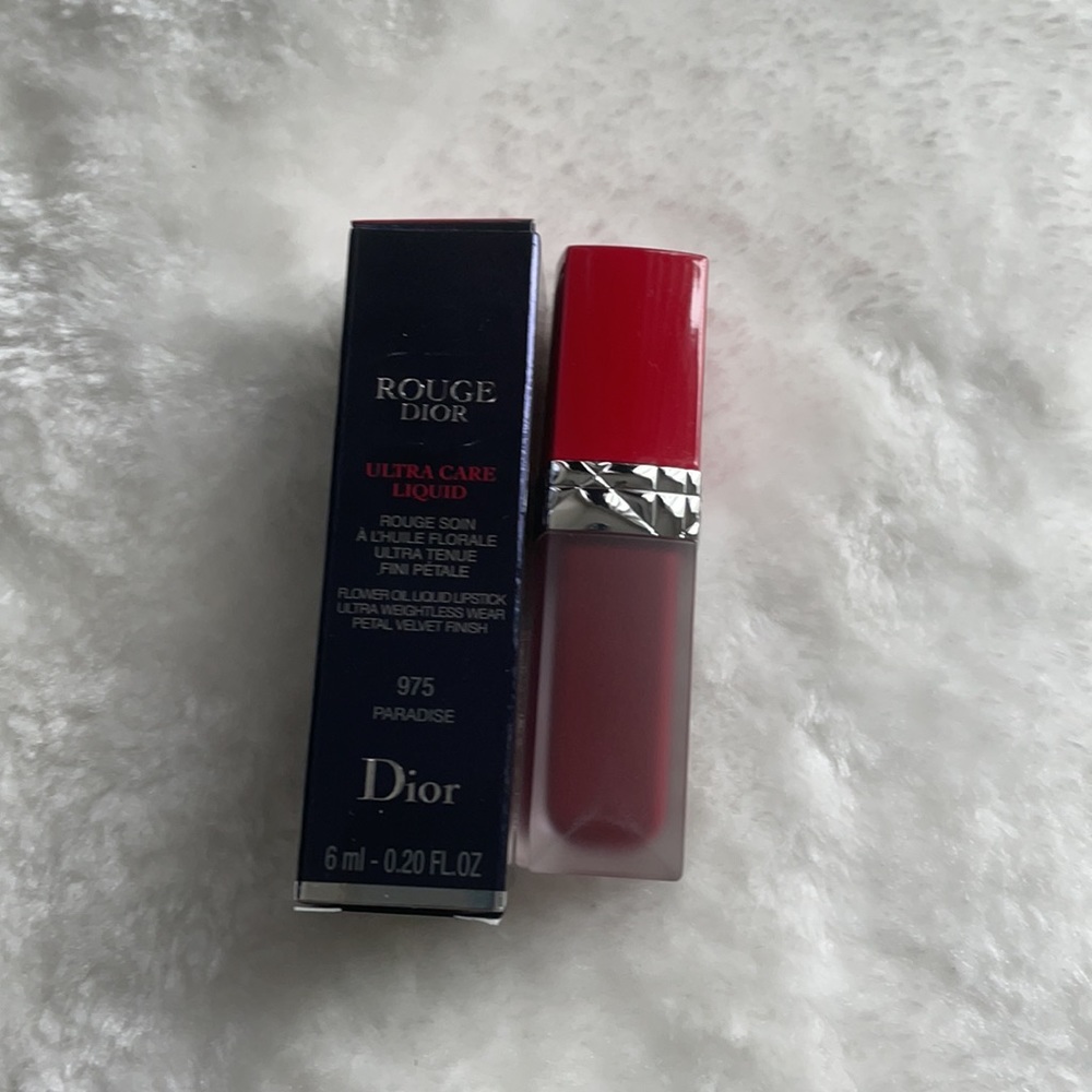 Dior luxe lipstick in paradise 975